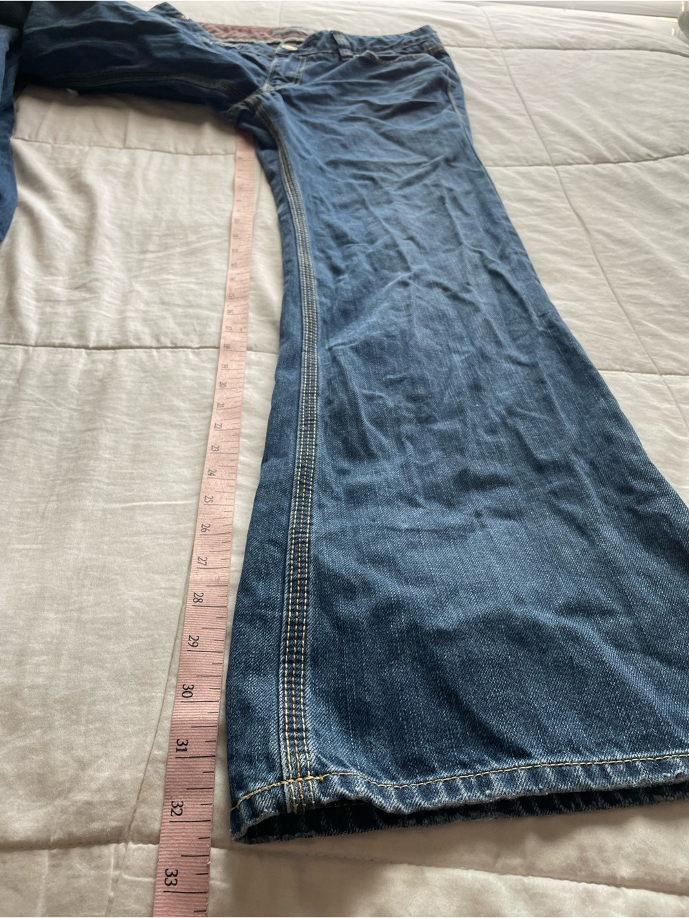 Old Navy Y2K Low Rise Flap Pocket Bootcut Flare Jeans 10 Classic Preppy 2000s - Picture 9 of 9